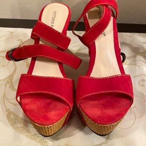 Victoria Perez red Wedge sandals